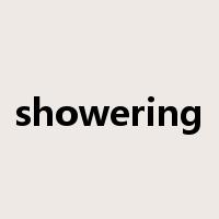 showering是什么意思
