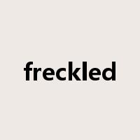 freckled是什么意思