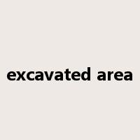 excavated area是什么意思