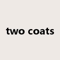 two coats是什么意思